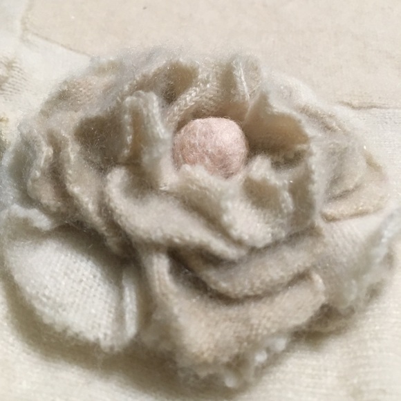 Creamy Soft Cashmere Baby Poncho - Picture 2 of 4